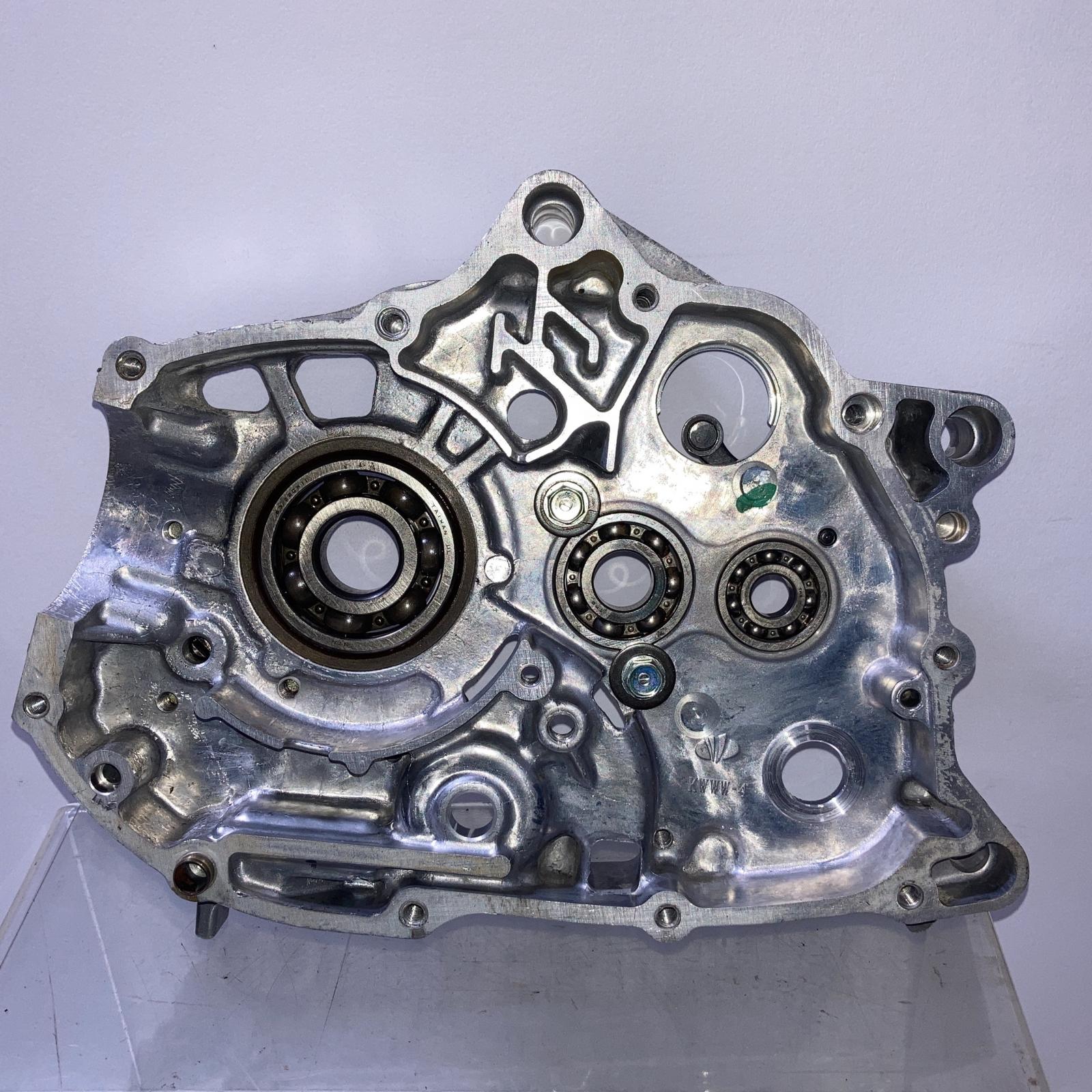 HONDA C110 PRO クランクケース右 純正 JA10  (C-24-1029-9) ホンダ 今日人気のHONDA C110 PRO クランクケース右 純正 JA10 (C-24-1029-9