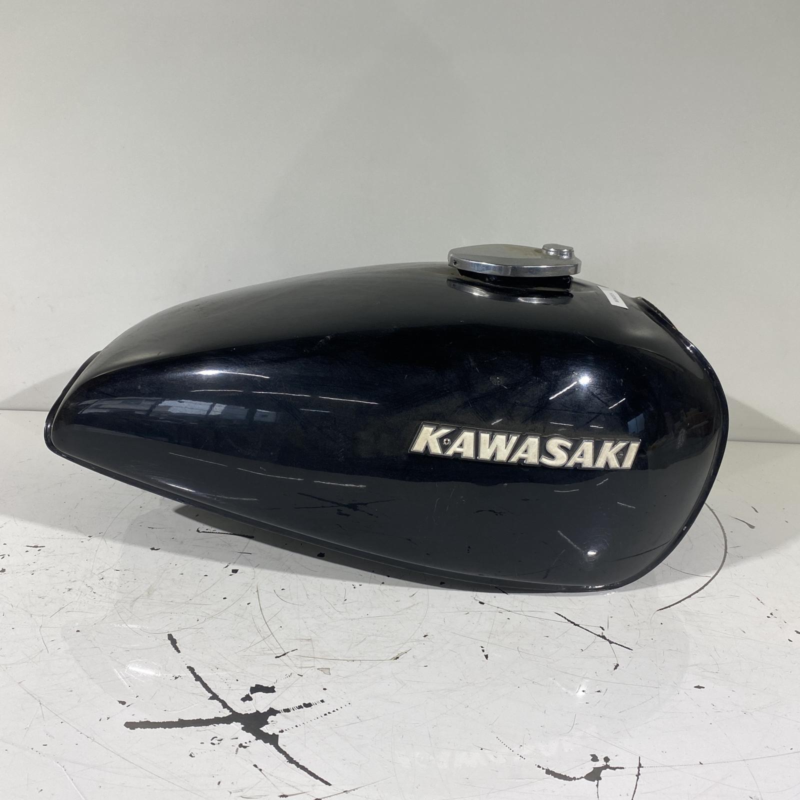 400FXガソリンタンク Amazon | 【558】Z400FX ガソリンタンク リプレイス品 レッド スチール