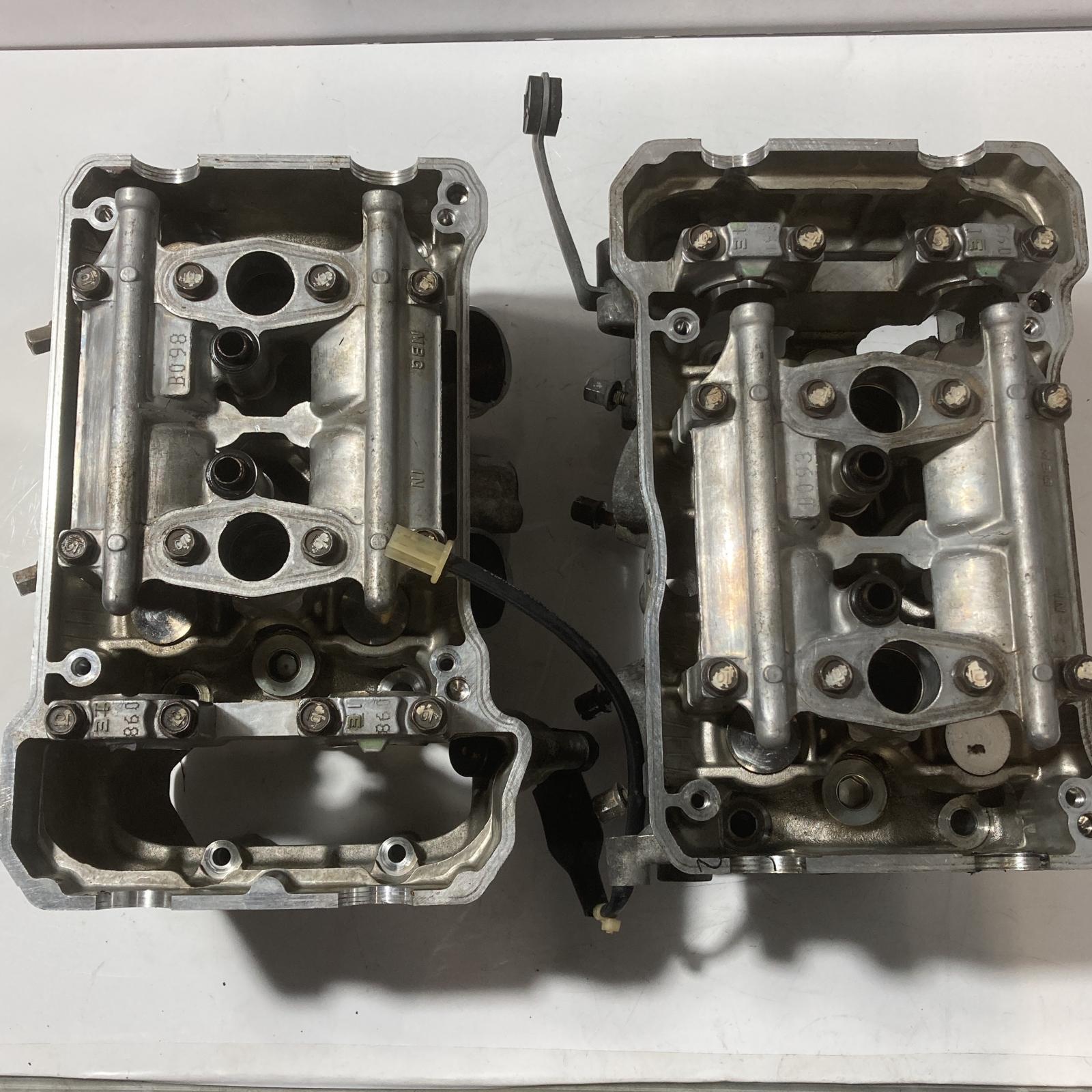 HONDA VFR800P シリンダーヘッド ホンダ