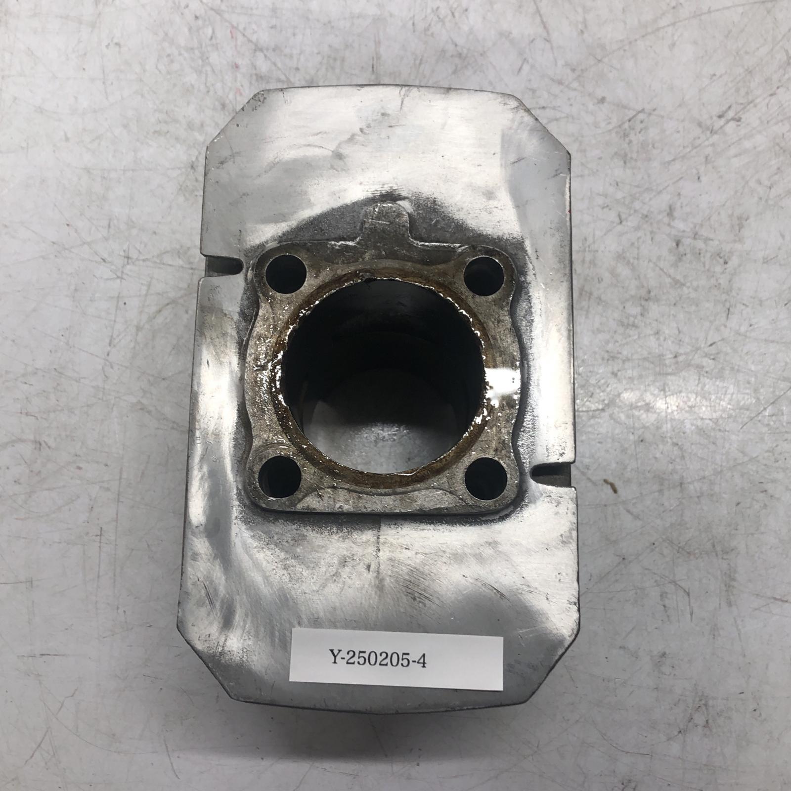 楽天市場】KAWASAKI 350SS シリンダー（1） 部品取り カワサキ