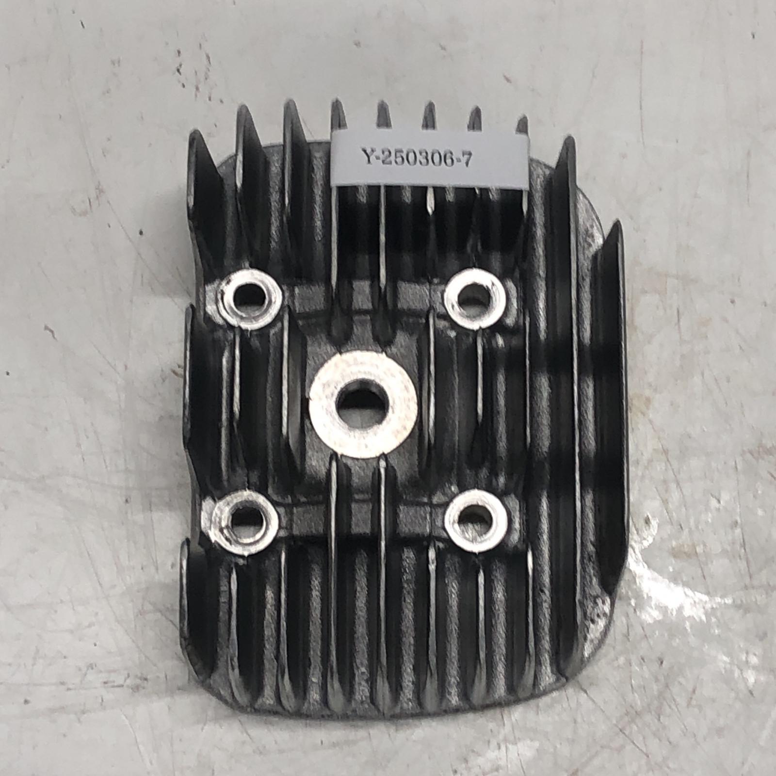KAWASAKI 250SS シリンダーヘッド カワサキ
