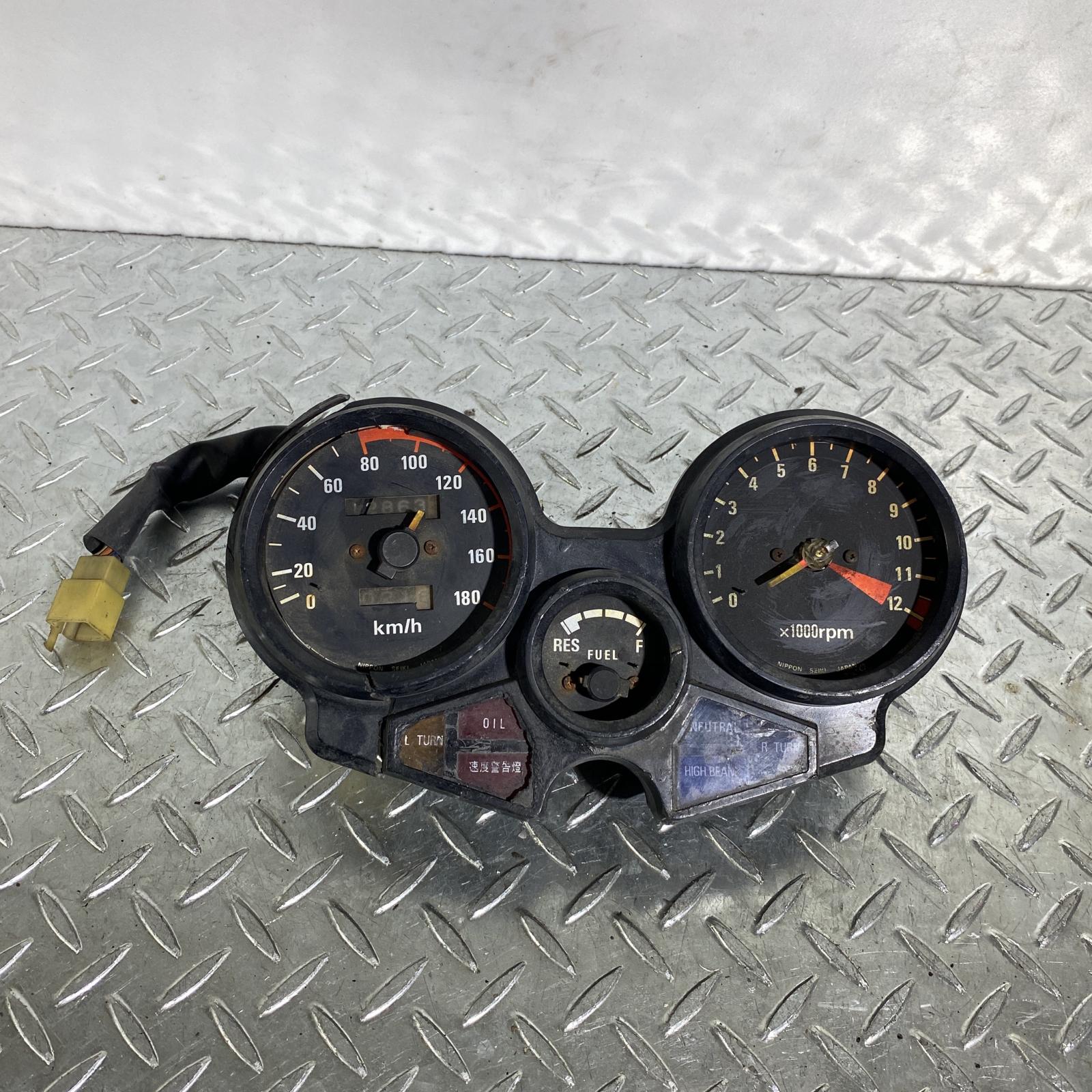 CBX メーター　550F PC04 220km 　HONDA ホンダ CBX CBX メーター 550F PC04 220km HONDA ホンダ CBX - メルカリ