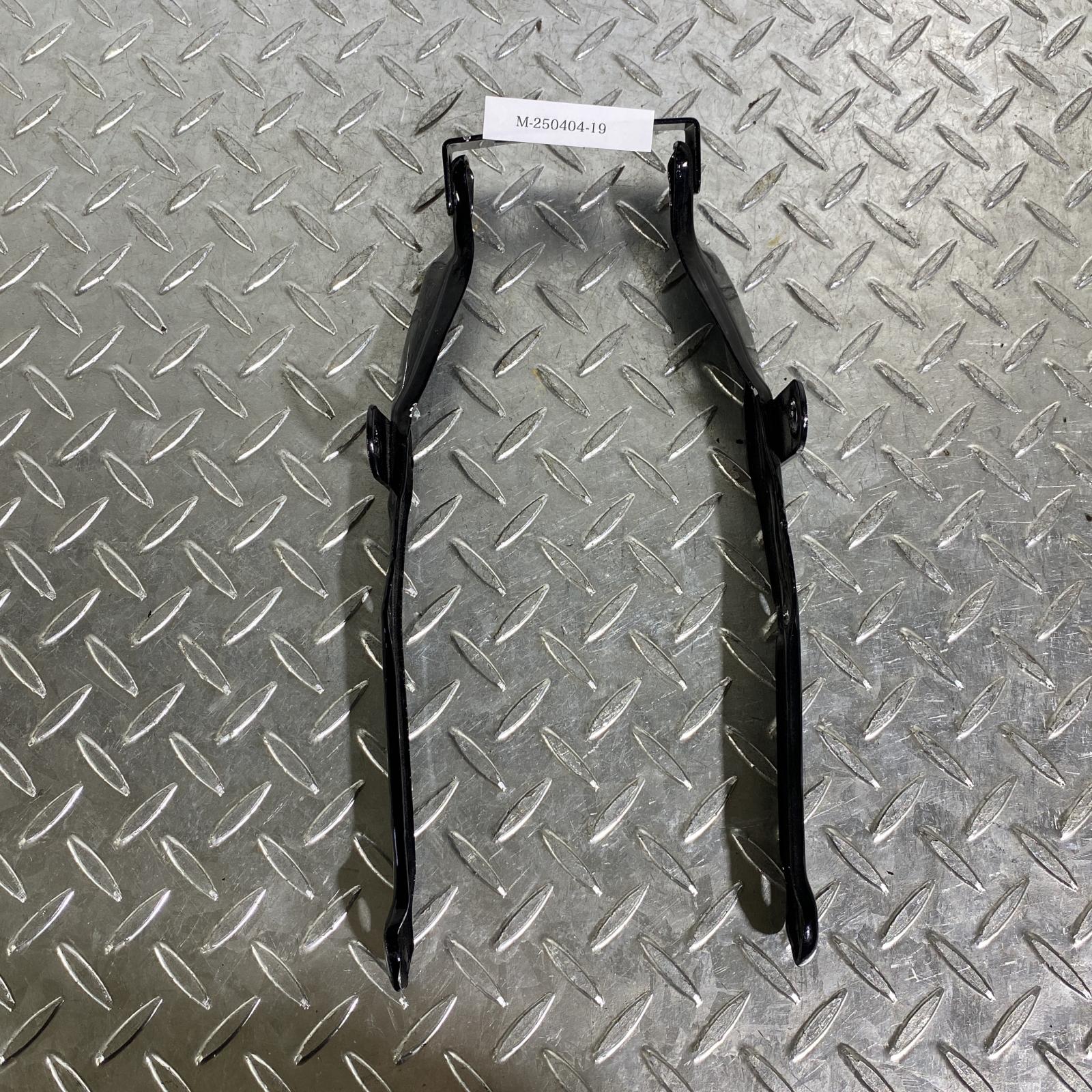 送料込！ スズキ GS400 リアフェンダー ステー付き SUZUKI 楽天市場】スズキ GS400 プラスチック製 逆車 リアフェンダー