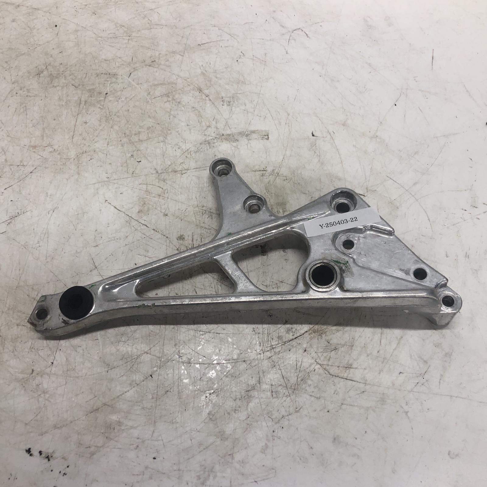 HONDA CBX400F　CBX550F ステッププレート右 ホンダ 10,309円