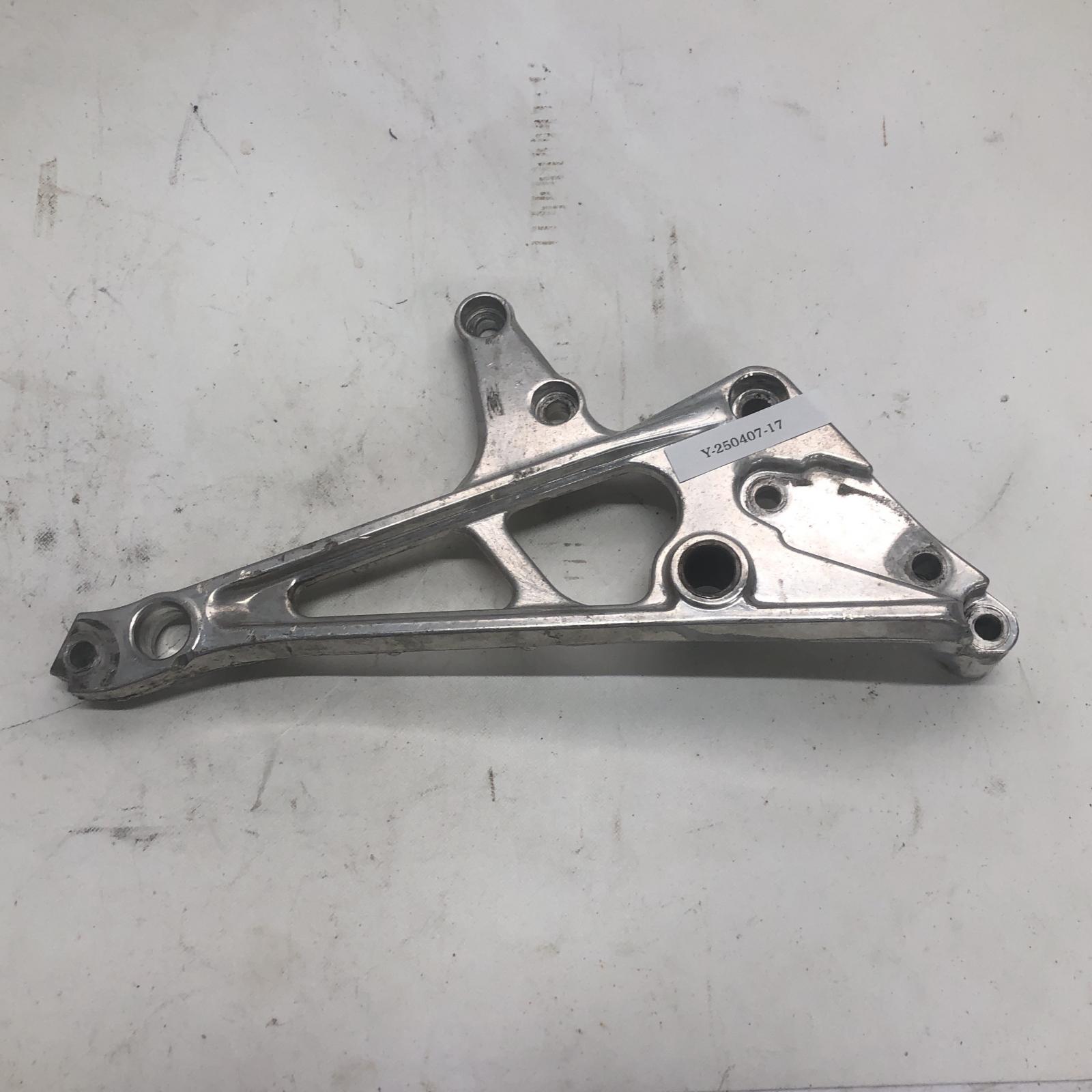 HONDA CBX400F　CBX550F ステッププレート右 ホンダ
