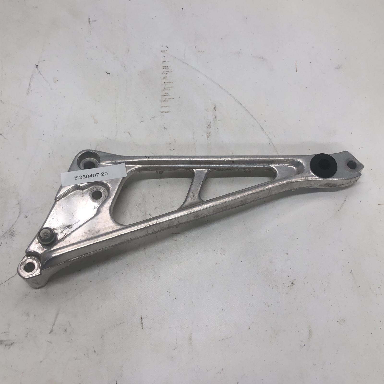 HONDA CBX400F　CBX550F ステッププレート左 ホンダ