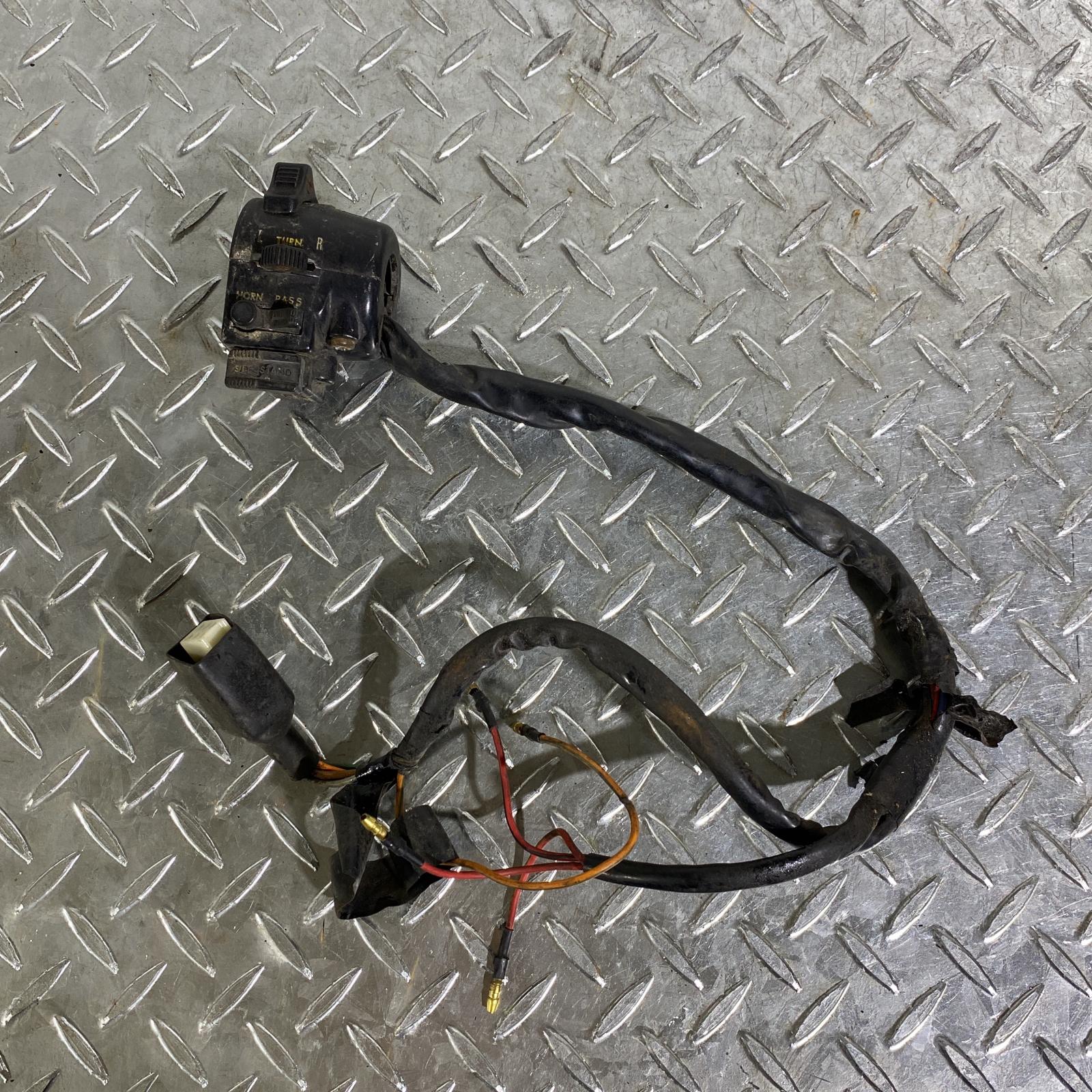 楽天市場】KAWASAKI Z250FT ハンドルスイッチボックス 右 カワサキ