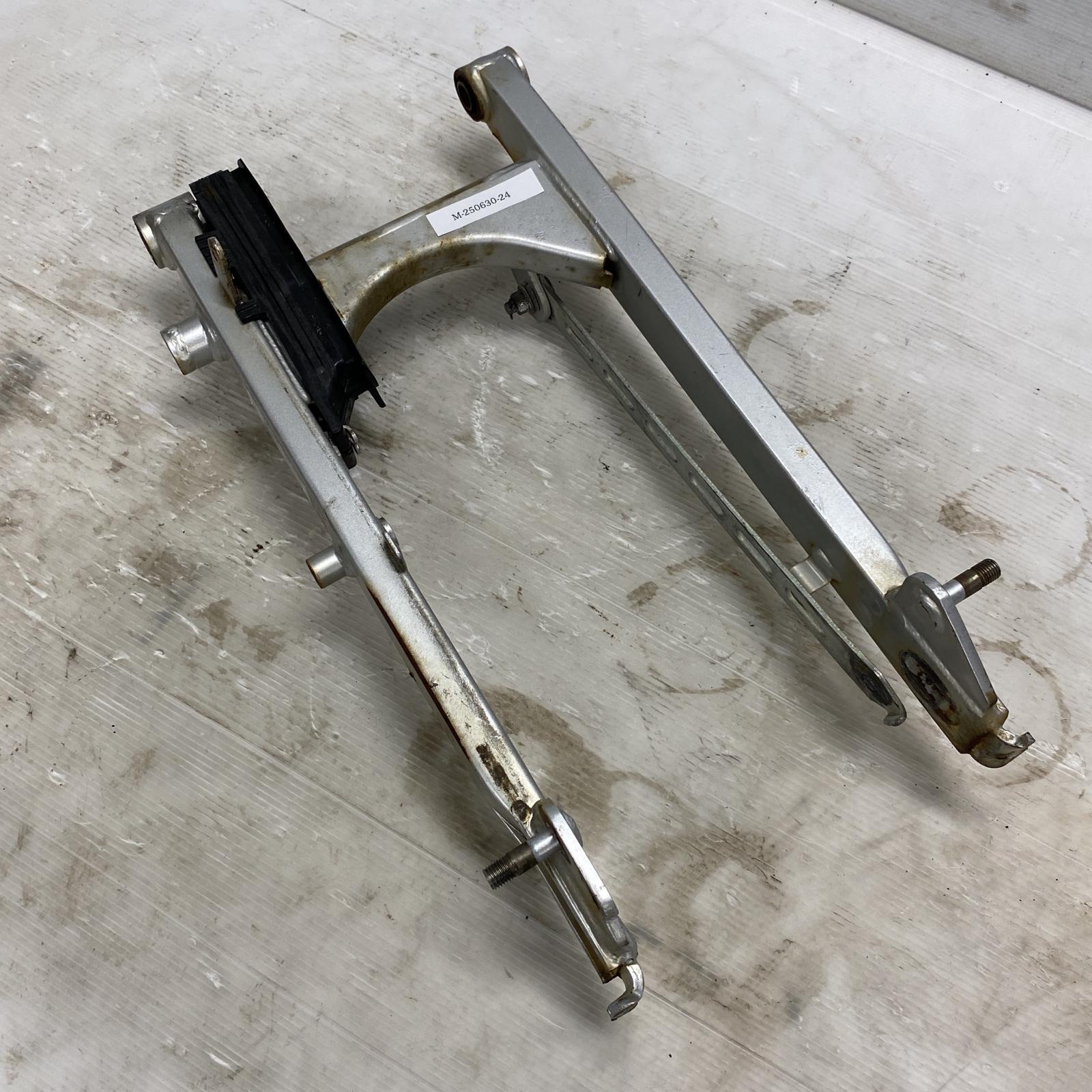 楽天市場】KAWASAKI GPZ400R ZX400D スイングアーム カワサキ