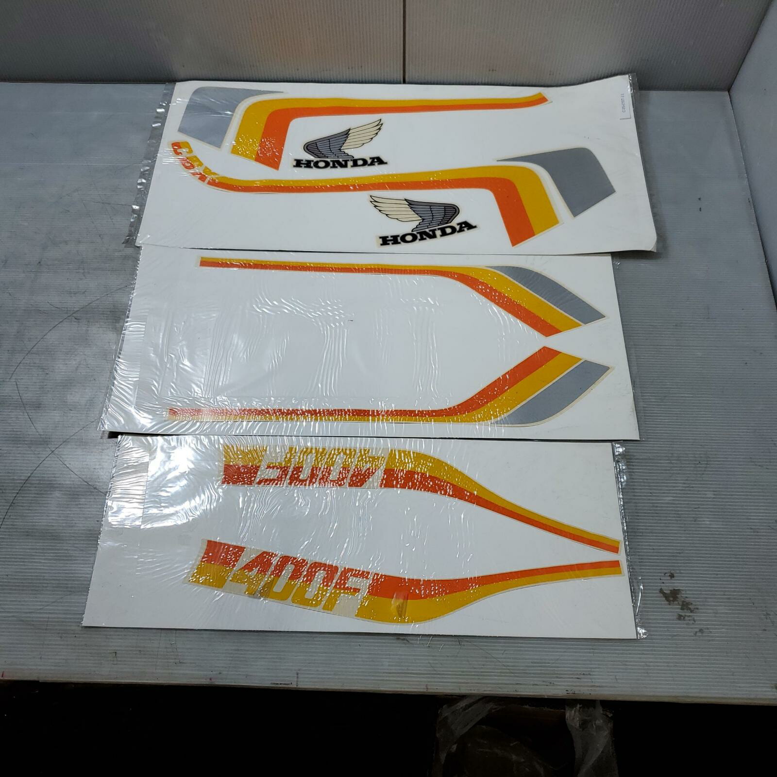 楽天市場】HONDA CBX400F デカールステッカー 黒 CBX ホンダ