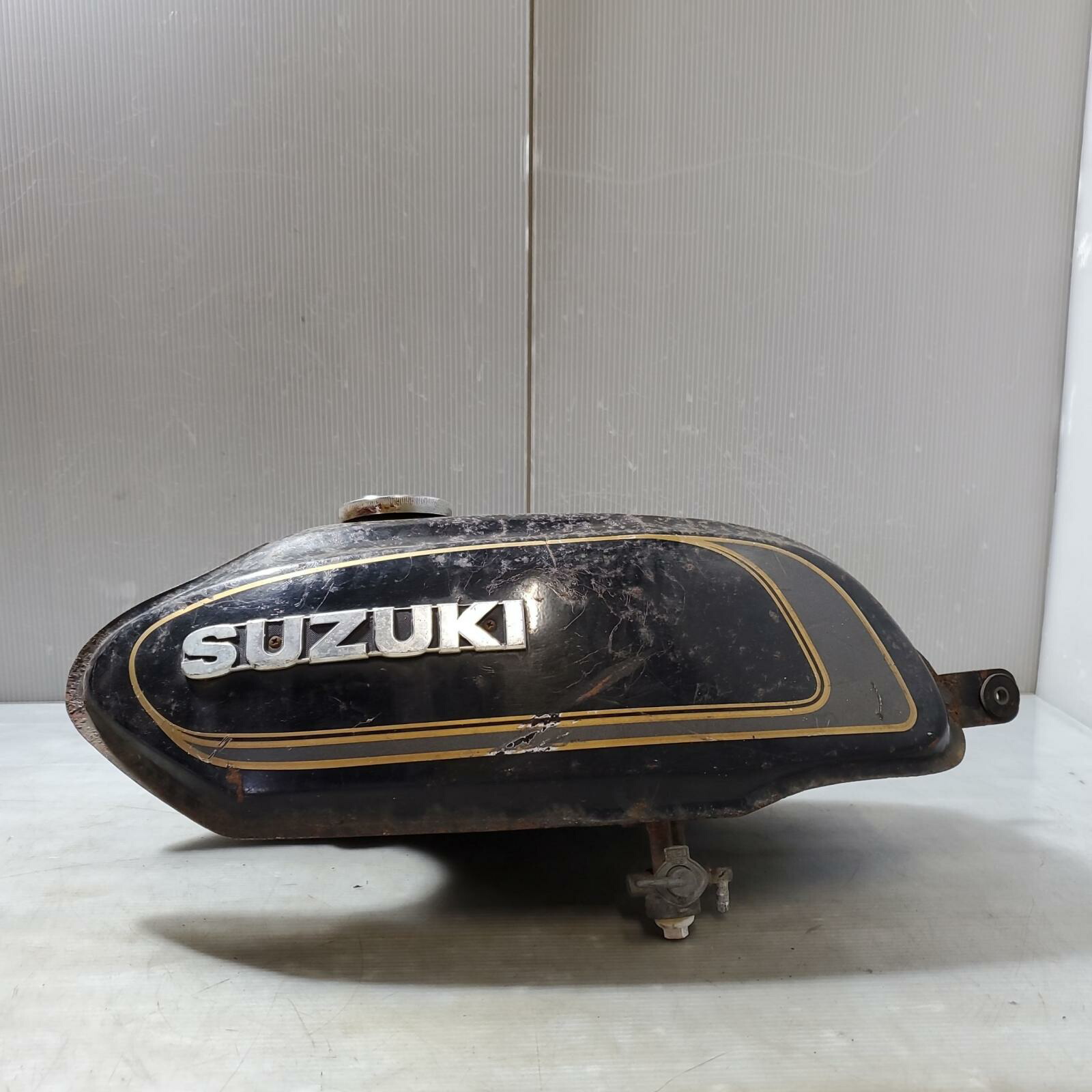 楽天市場】SUZUKI K50 ガソリンタンク K50 スズキ : AUTO WORLD