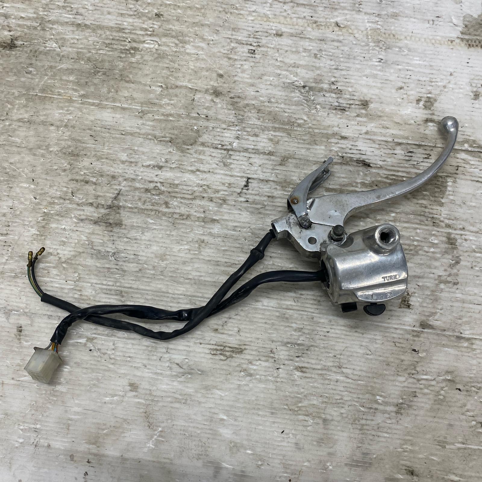 HONDA スーパーカブ110 ハンドルスイッチボックス 左 ホンダ [M-250428-3] スーパーカブ110用スイッチボックスセット - バイクパーツメーカー