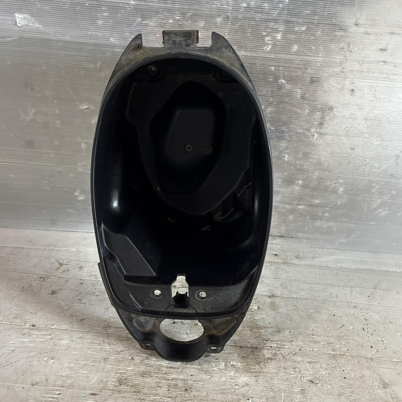 楽天市場】HONDA タクト50 メットインボックス ホンダ : AUTO