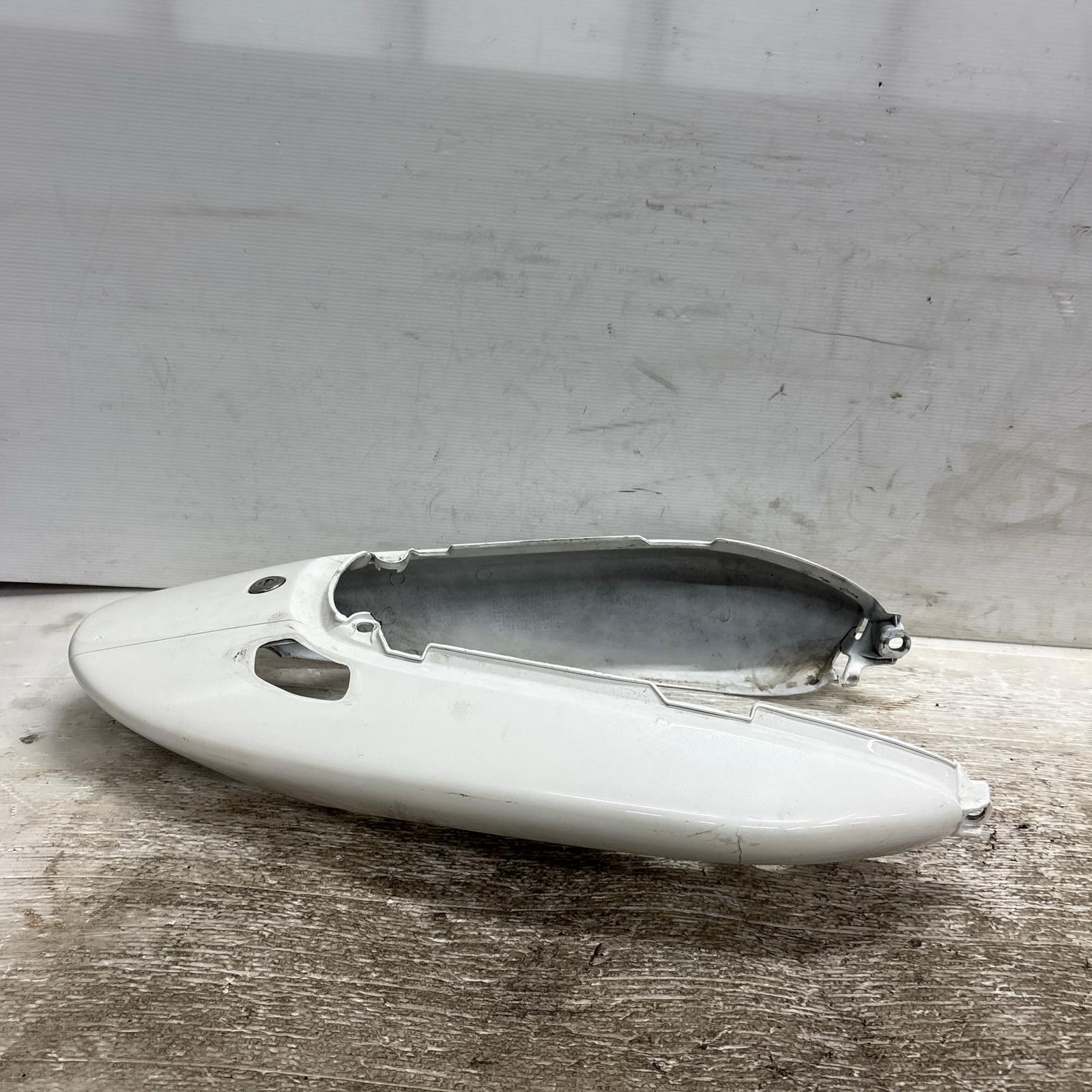 楽天市場】ホーネット250 テールカウル タイプ1 : バイクマン 楽天市場店