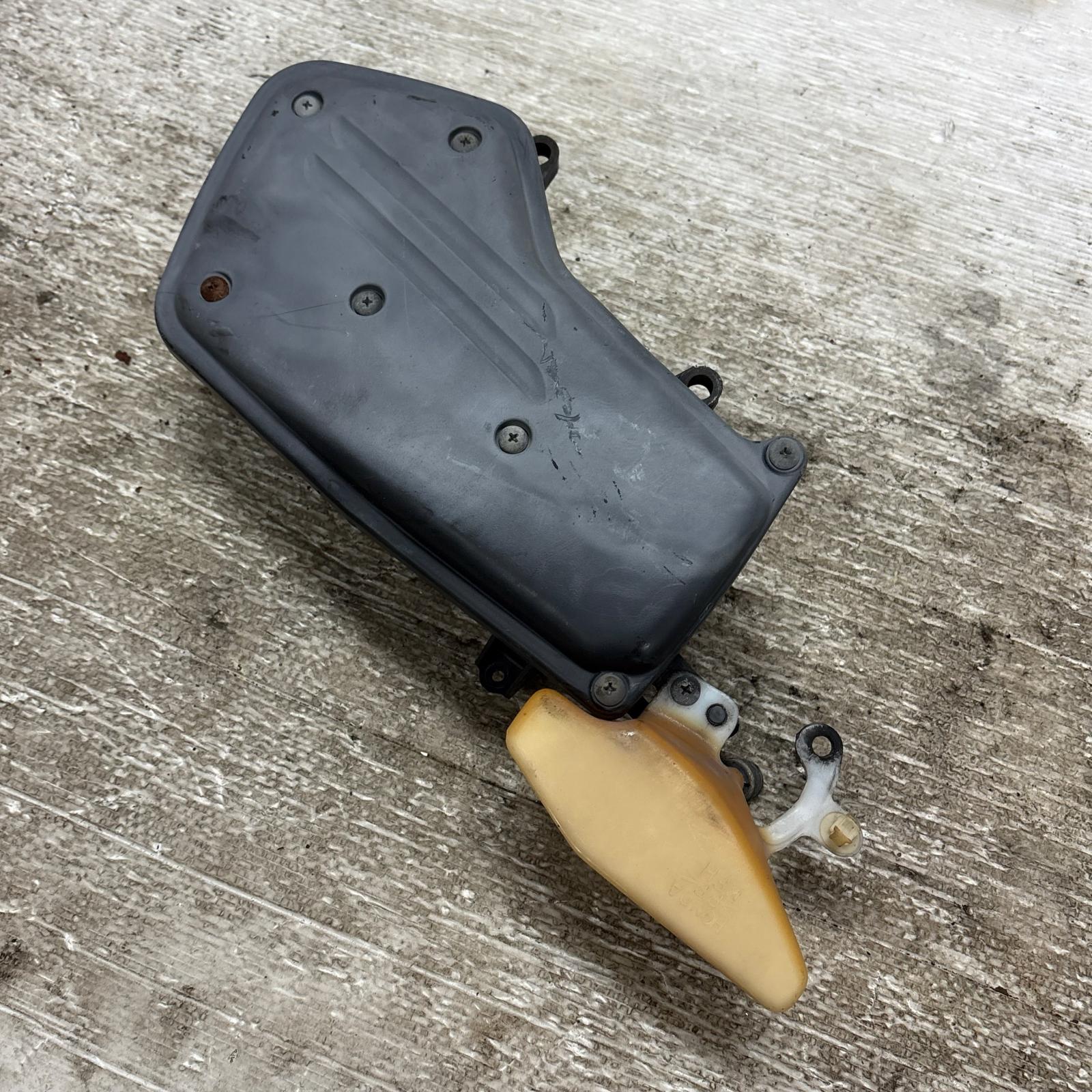 HONDA リード100 JF06 エアクリーナーボックス ホンダ