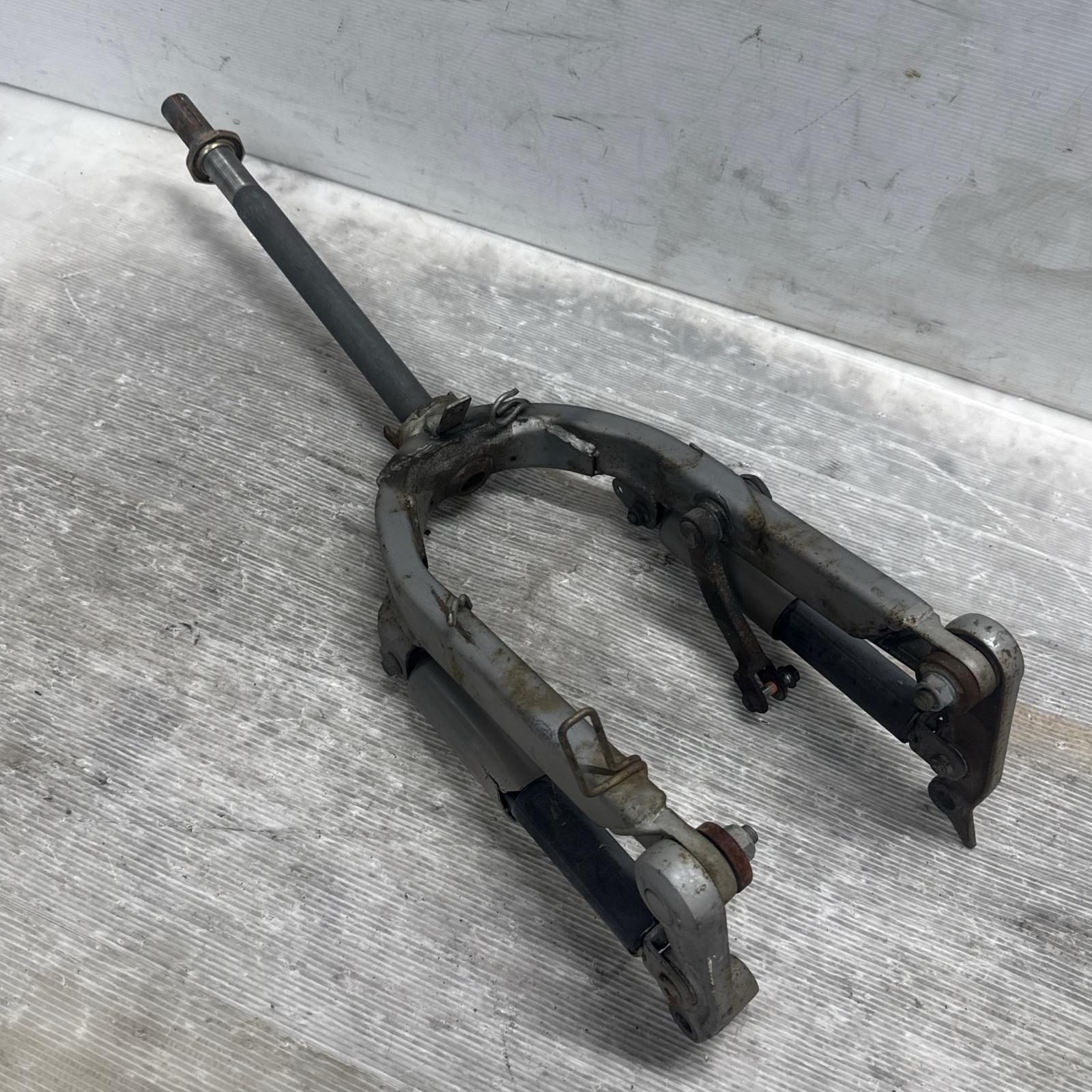 HONDA リード90 HF05 フロントフォーク カバー ホンダ