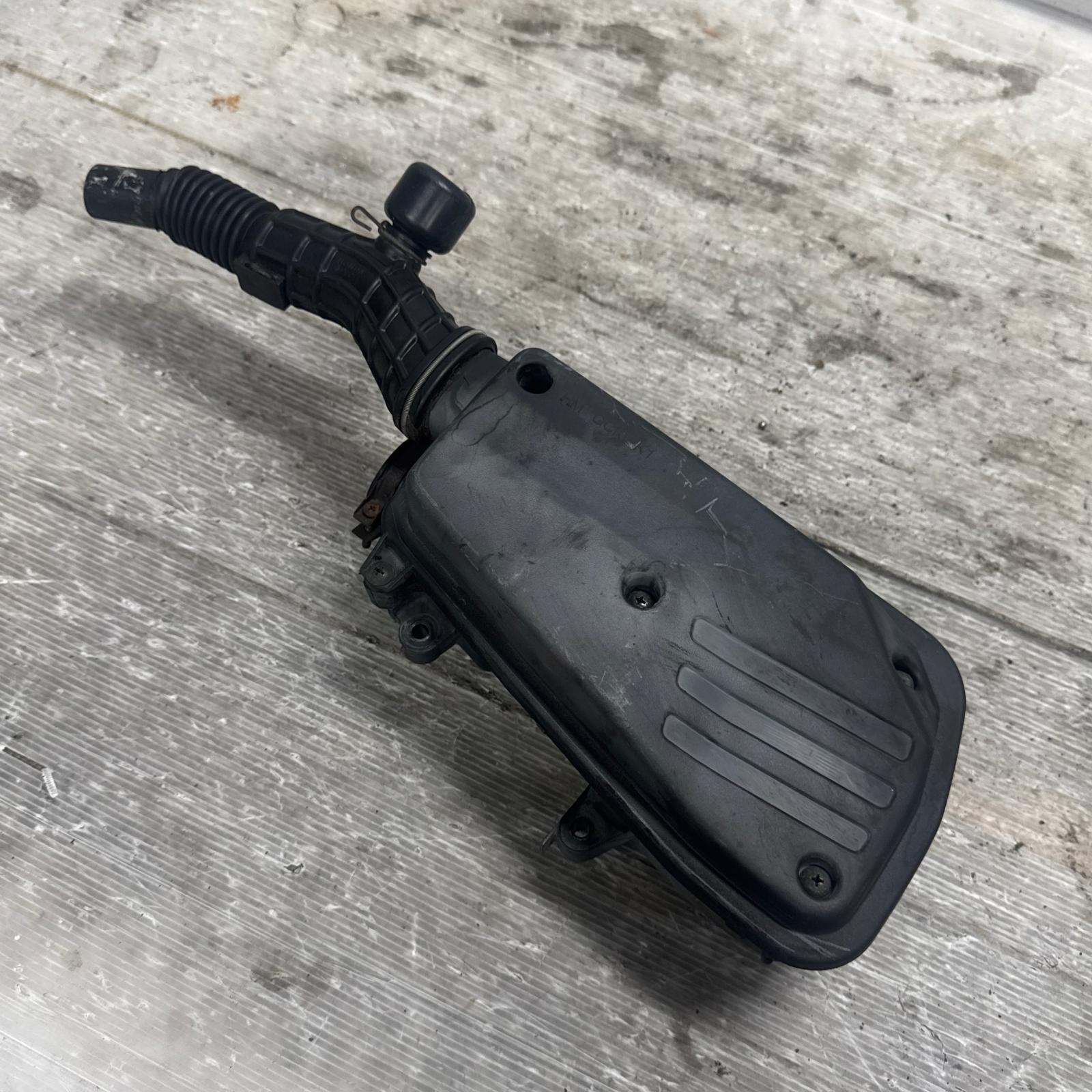 HONDA ジョーカー90 HF09 エアクリーナーボックス ホンダ