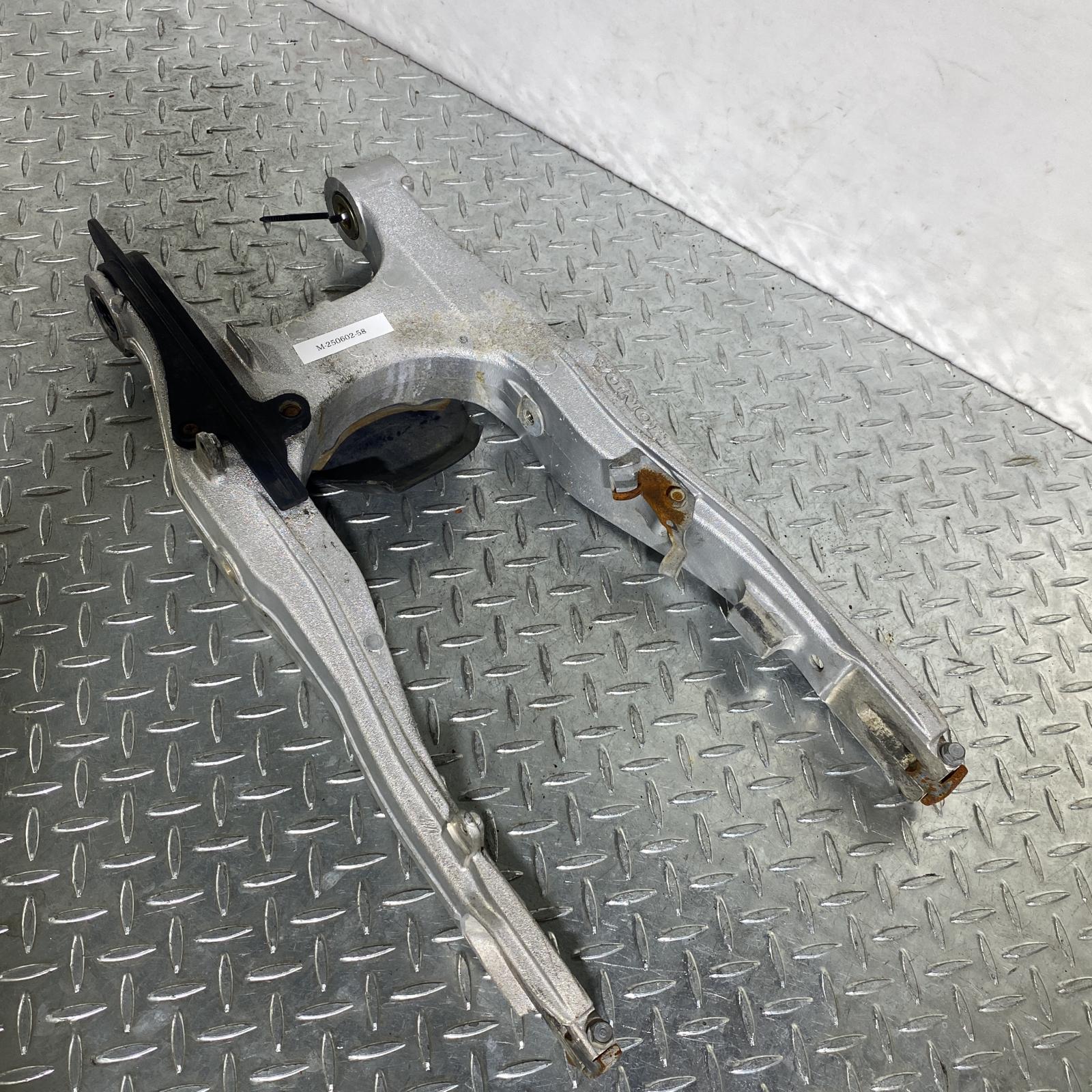 CBX400Fスイングアーム ホンダ CBX400F スイングアーム セラコート施工（焼付塗装） - AWANO