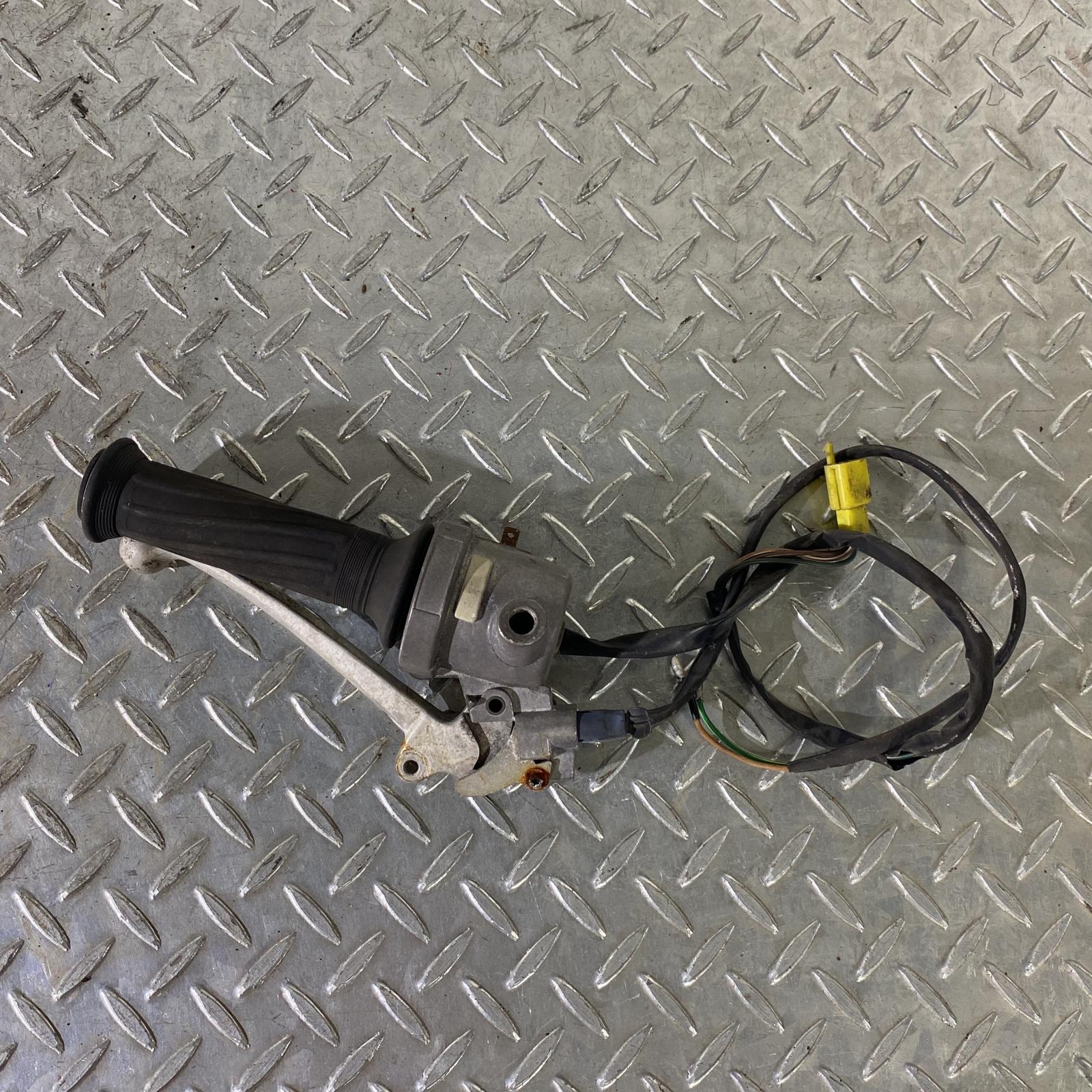 楽天市場】YAMAHA FZR750 ハンドルスイッチボックス 左 ヤマハ