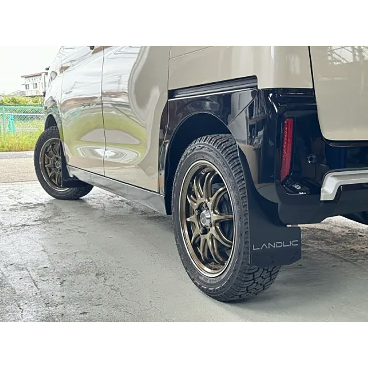 楽天市場】ランドリック(LANDLIC) マッドフラップ BLACK(ブラック