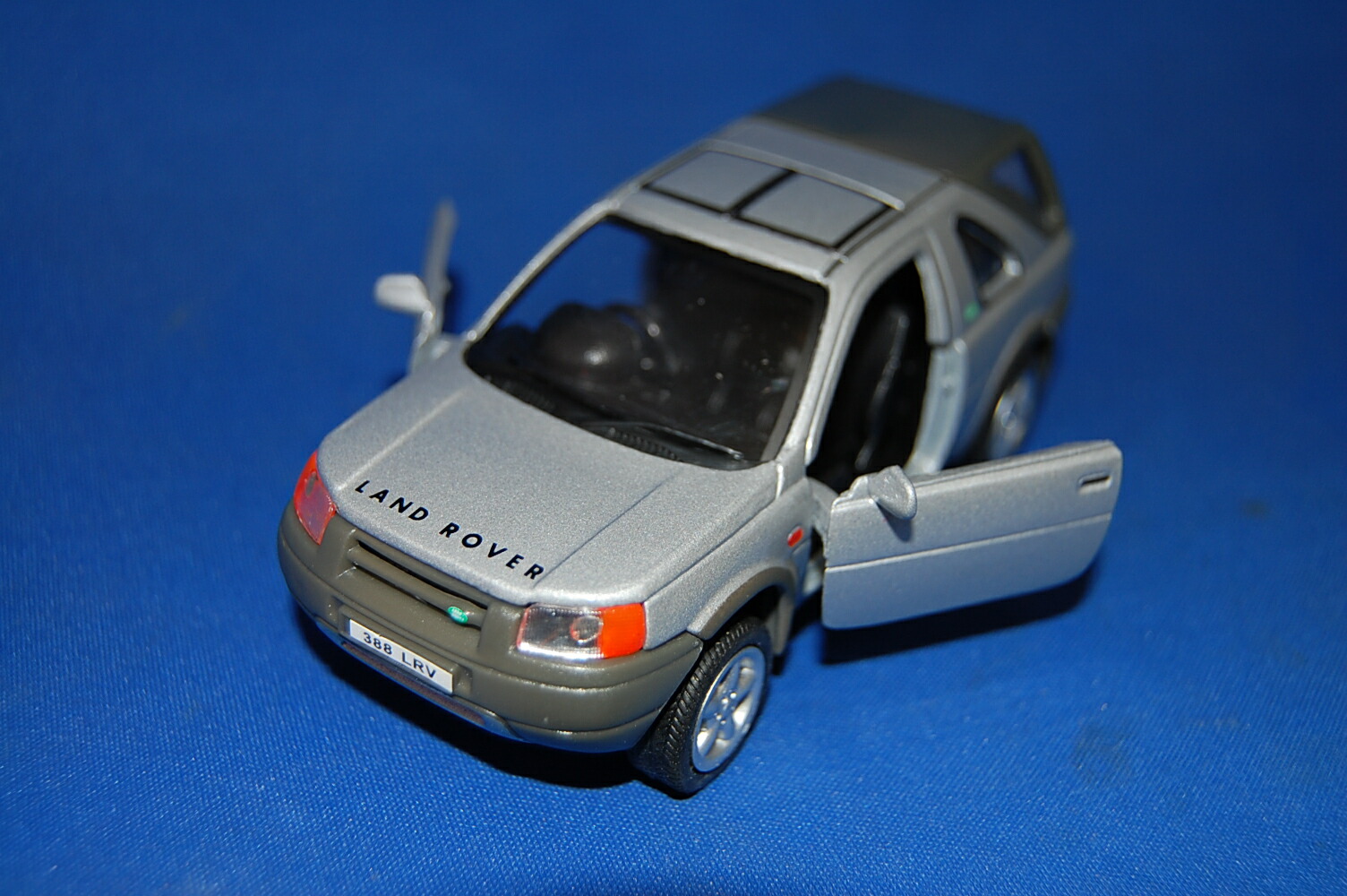 楽天市場】ミニカー 1/60 レンジローバースポーツプルバック ダイ