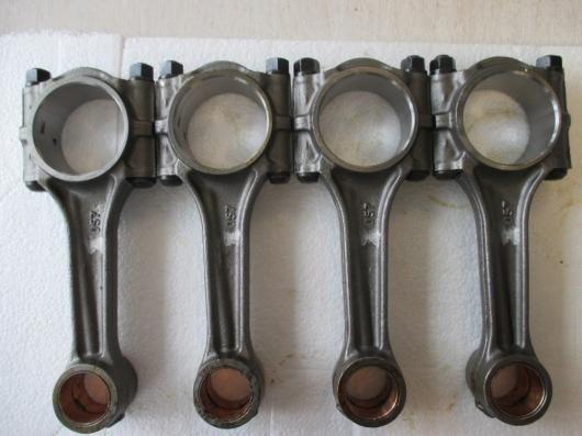 4D31コンロッド 三菱 キャンター4ピース ME012264 AL-CC-8934 AL Car parts|オートパーツエージェンシー