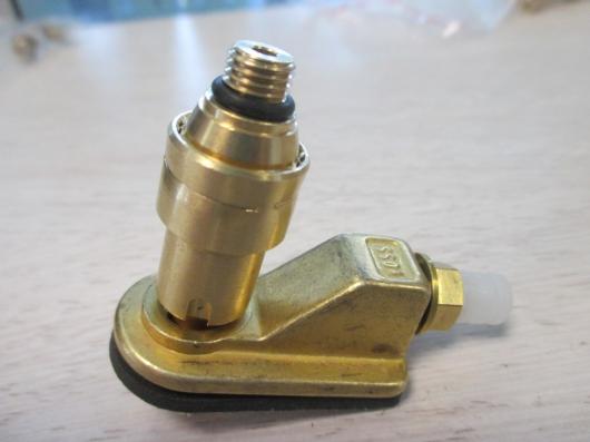 1セット バルブ エアサスペンションスプリング圧力 バルブ アウディ A8 D3 4E OEM # 4E0616040AF AL-CC-8937 AL Car parts