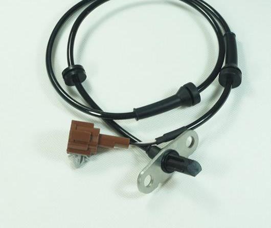 2ピース 適用: ナバラ D40 2005-2014 ABS センサー リア左 47901-EB70A 47901EB70A リア右 47900-EB70A 47900EB70A AL-FF-2501 AL sensor 8,627円