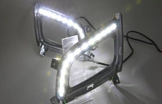 適用: 起亜 K5 LED DRL フォグ ランプ デイタイムランニングライト 高光度 ガイド メッキ スタイル AL-HH-0646 Car parts｜オートパーツエージェンシー