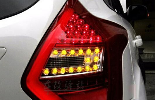適用: フォード/FORD フォーカス 2 テールライト 2012-2014 ハッチバック LED テール ランプ リア DRL + ブレーキ パーク シグナル ライト レッド AL-HH-0731 Car parts｜オートパーツエージェンシー 92,125円