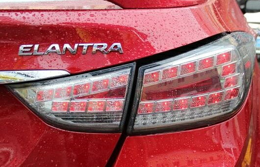 適用: テール ライト 2012-2016 ヒュンダイ エラントラ LED リア フォグ ランプ DRL ブレーキ + パーク シグナル レッド AL-HH-1106 Car parts