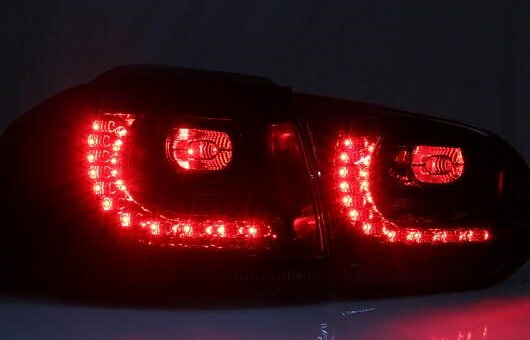 適用: テール ライト 2010-2012 VW ゴルフ 6 LED リア フォグ ランプ DRL ブレーキ + パーク シグナル レッド AL-HH-1116 Car parts