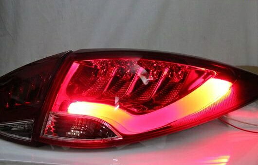 適用: テール ライト 2009-2013 ヒュンダイ IX35 LED リア フォグ ランプ DRL ブレーキ + パーク シグナル レッド AL-HH-1146 Car parts