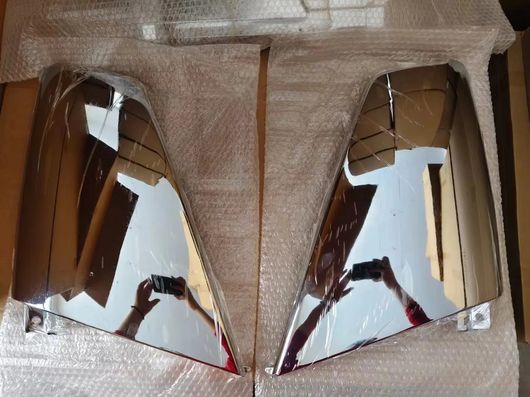 適用: いすゞ エルフ トラック キャブ サイド チーク トリム クローム SR-AA-1391 Exterior parts for cars