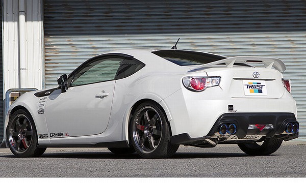 トラスト/TRUST GReddy コンフォートスポーツ GTスラッシュマフラー トヨタ 86 ver.3 134,420円