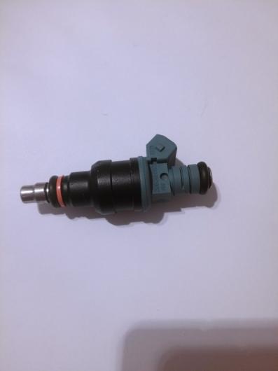 フューエルインジェクターノズル アウディ VW 1.8(8792) 互換品番:0280150902 AL-DD-3773 AL Car parts