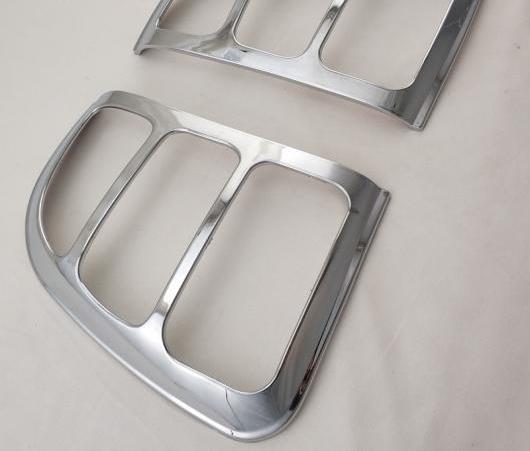 適用: トヨタ RAV4 テール ライト カバー トリム トヨタ RAV 4 1996 1997 1998 1999 2000 クローム RAV4 装飾 AL-EE-5937 AL Exterior parts for cars 11,333円