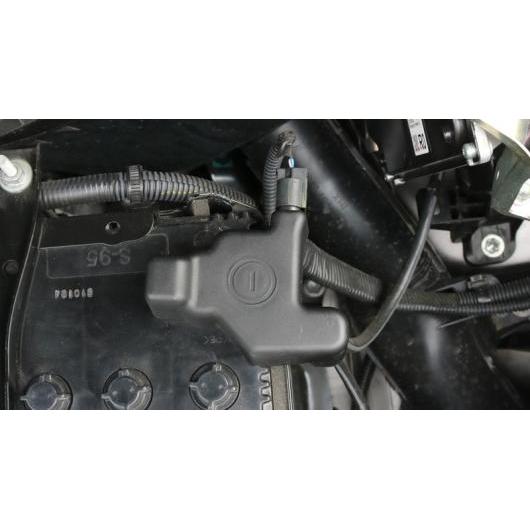 適用: トヨタ RAV4 RAV 4 2016 2017 正極・負極 バッテリー 電極 防水 防塵 保護 カバー ブラック AL-EE-7399 AL Exterior parts for cars