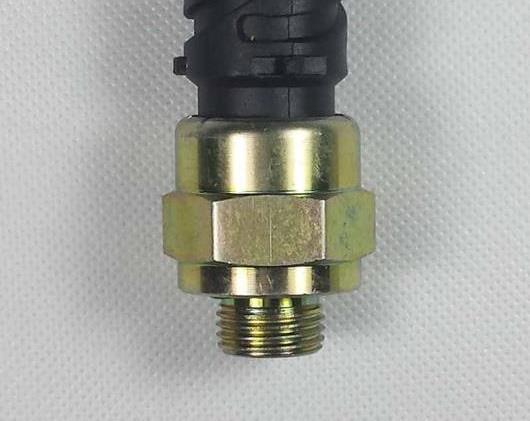 オイル プレッシャー センサー 20424051 適用: ボルボ トラック AL-FF-2661 AL sensor｜オートパーツエージェンシー2号店
