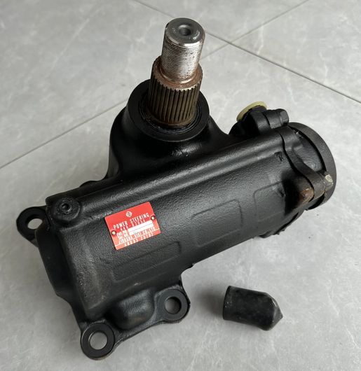 適用: 日産 ディーゼル UD コンドル CM87 FE6 パワー ステアリング ギア 446 - 02054/48083 - Z5107/48083Z5107 AL-SS-3633 AL Car parts