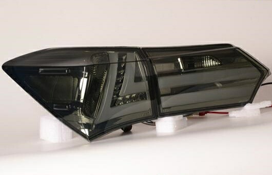 適用: トヨタ カローラ テール ライト 2014-2016 LED アルティス リア ランプ DRL + ブレーキ パーク シグナル レッド AL-HH-1185 Car parts