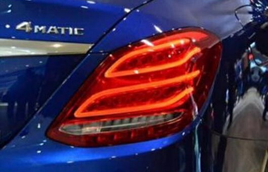 適用: メルセデスベンツ/MERCEDES BENZ W205 C180 C200 C260 C280 C300 LED テールライト リア ランプ パーキング ブレーキ ターンシグナル ライト レッド AL-HH-1294 Car parts