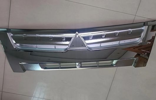 フロント グリル 適用: 三菱 ふそう キャンター 2012 トラック ボディ パーツ SR-AA-1380 Exterior parts for cars