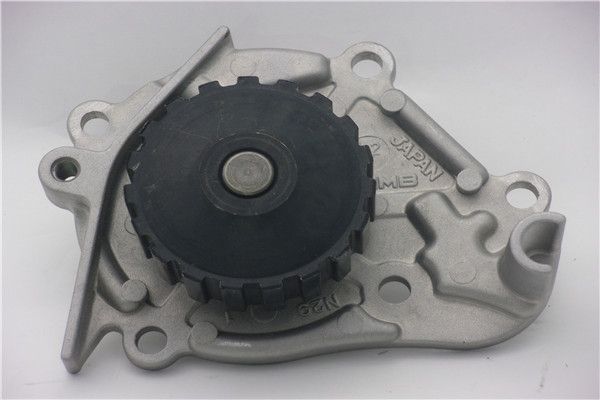 GMB ウォーターポンプ 日産 ブルーバード トラベラー W910 L18S 1770cc 1980年01月～1984年05月 water pump