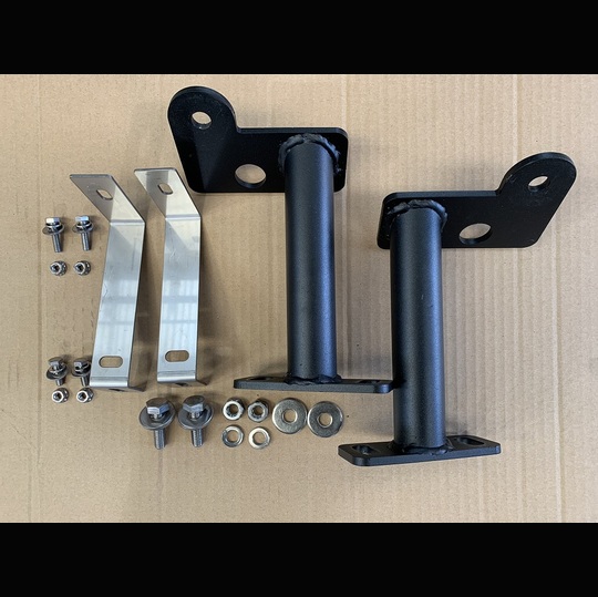 オートフラッグスデリカ D5 前期 バンパープロテクタ付車用ブラケットキット GOQBUTO-REVO用(発送先指定:自動車関連業者のみ)｜オートパーツ ダイレクト