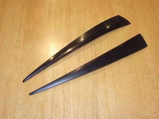 シルキーシャークプロジェクト アウトランダー CW5W テールレンズカバー Type3 FRP製 未塗装・黒ゲルコート仕上げ