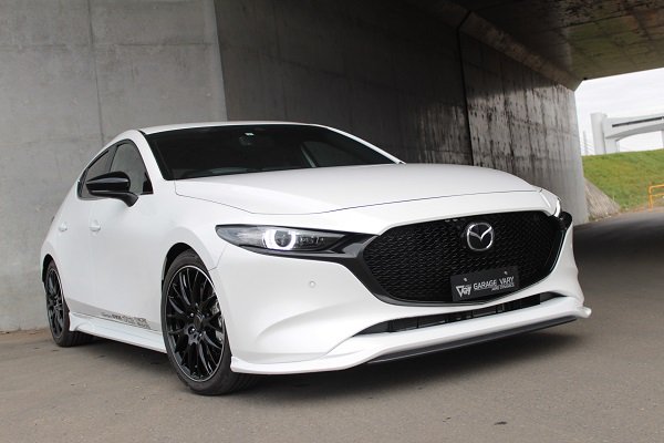 ガレージベリーMAZDA3 BPFP ウレタン製フロントリップスポイラー+カーボン製フロントスプリッターセット【個人宅発送不可】|オートパーツ ダイレクト