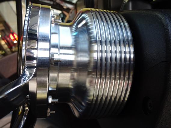 楽天市場】ワールドハイエース 200系 ビレットステアリングボスカバー