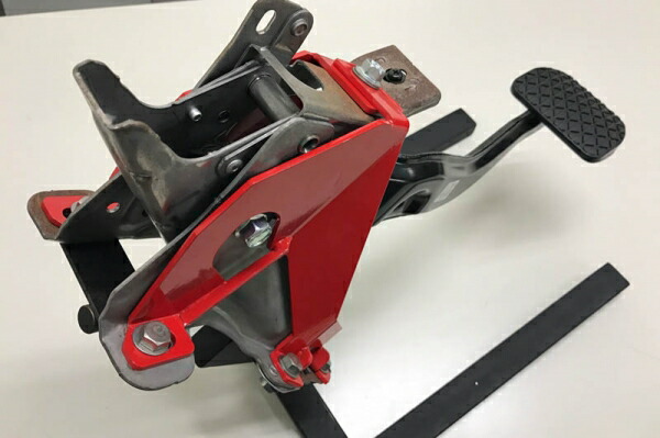 オートエグゼ ブレーキペダルブレース MGJ4950 ブレーキペダルブレース | オートエクゼ公式オンラインストア | マツダ