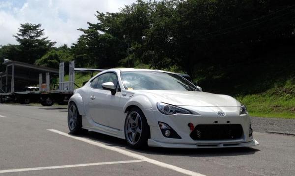 ユーラス 86 ZN6 オーバーフェンダー (6P) FRP