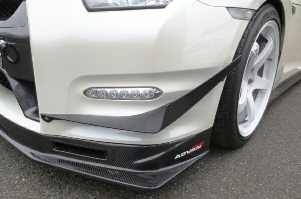 カンサイサービスNISSAN GT-R/R35 カーボンフロントカナード R35(MY11～15) 【 競技専用部品 】｜オートパーツ ダイレクト